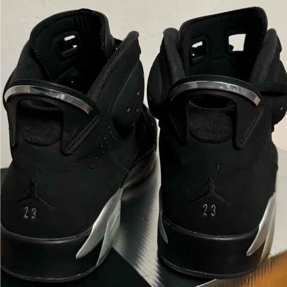 Air Jordan 6 Retro Black / Metallic Silver - Picture 4 of 8